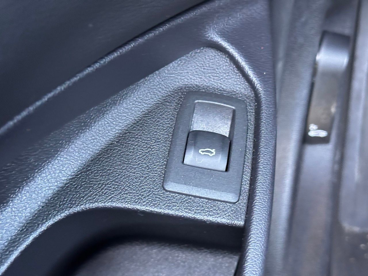 Used 2024 Mineral White Metallic BMW 430i xDrive image 23