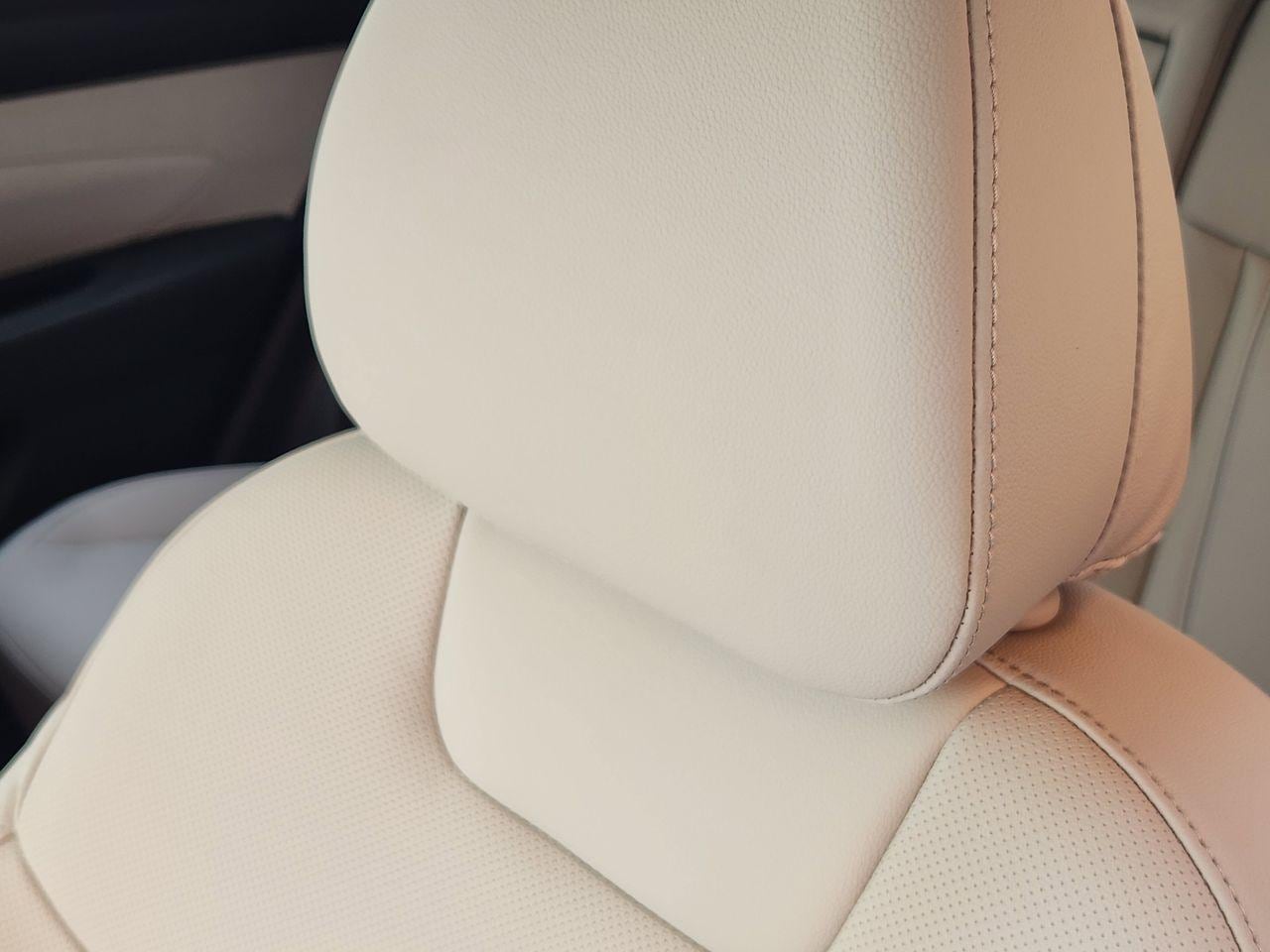 New 2026 W6H White Hyundai SEL Premium FWD image 12