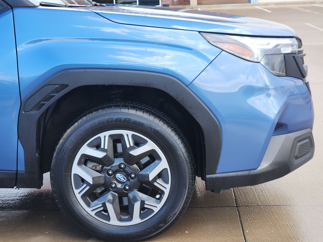 Used 2025 Horizon Blue Pearl Subaru Base image 5