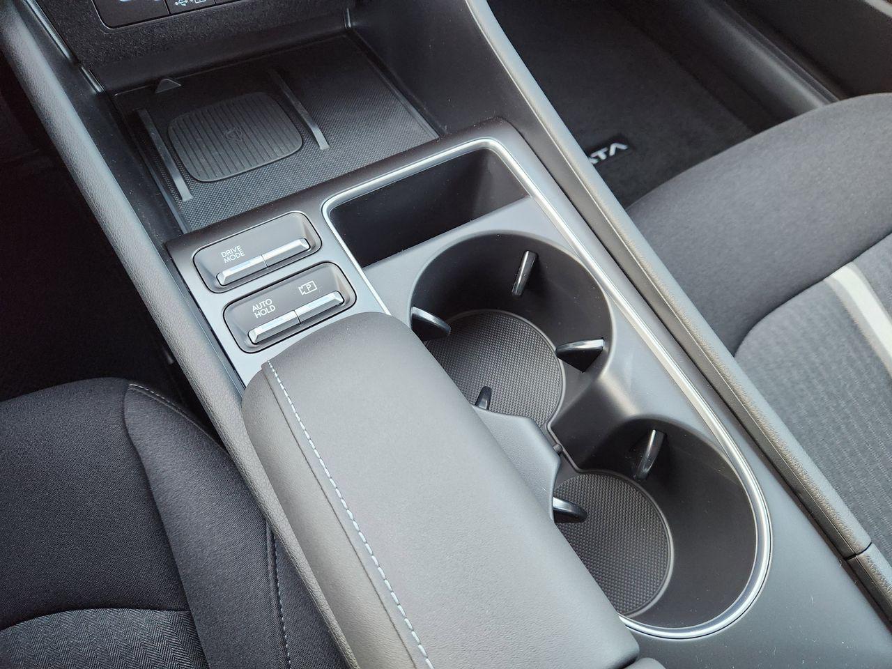 New 2026 T4A Silver Hyundai SEL Sport image 18