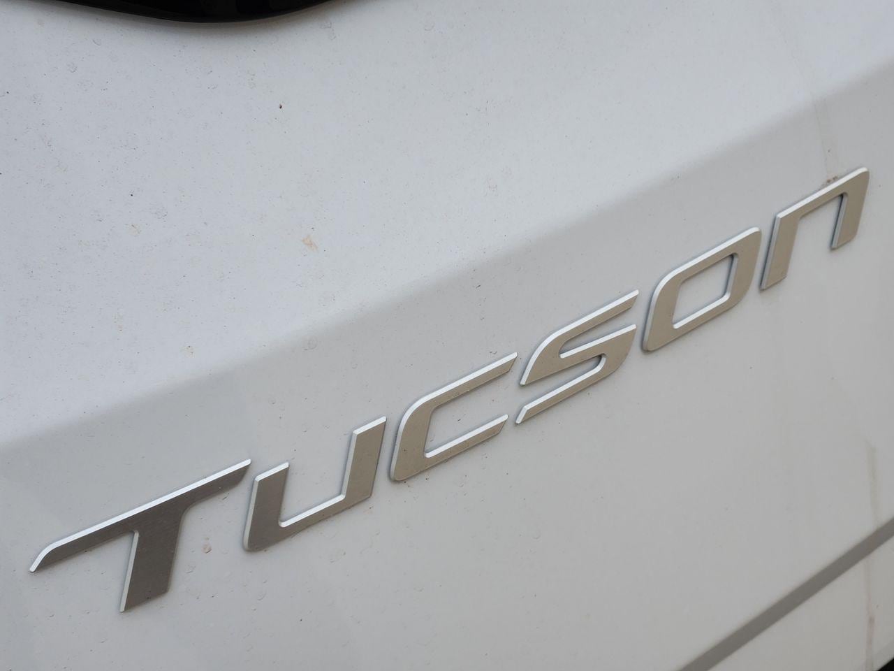 New 2026 W6H White Hyundai SEL FWD image 8