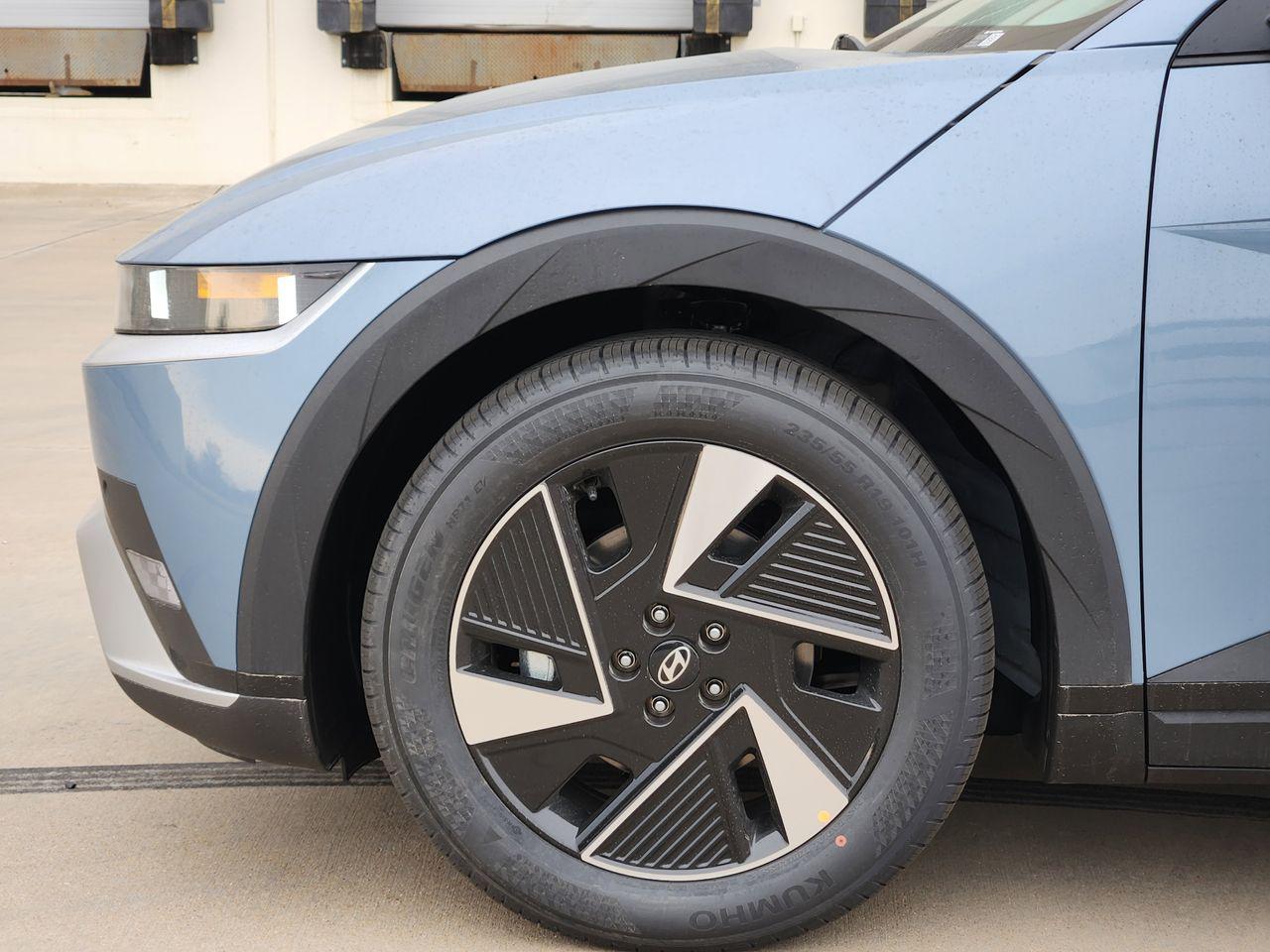 New 2026 U3P Blue Hyundai SE image 5