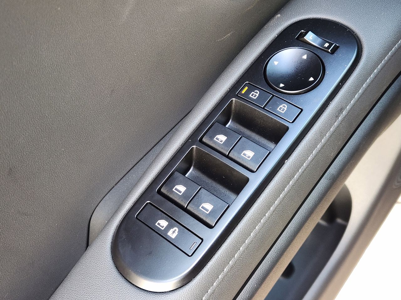 New 2026 PE2 Gray Hyundai XRT Pro image 20