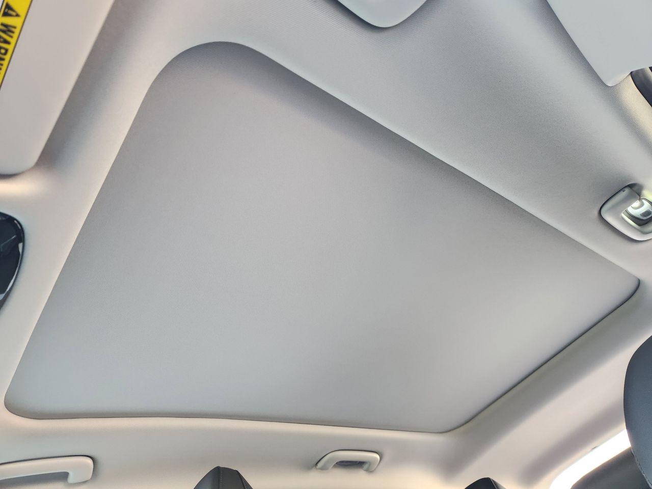 New 2026 W6H White Hyundai Limited image 25