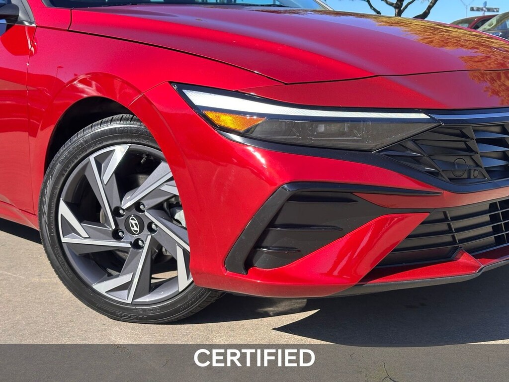 Certified 2025 Hyundai Elantra SEL Convenience Sedan