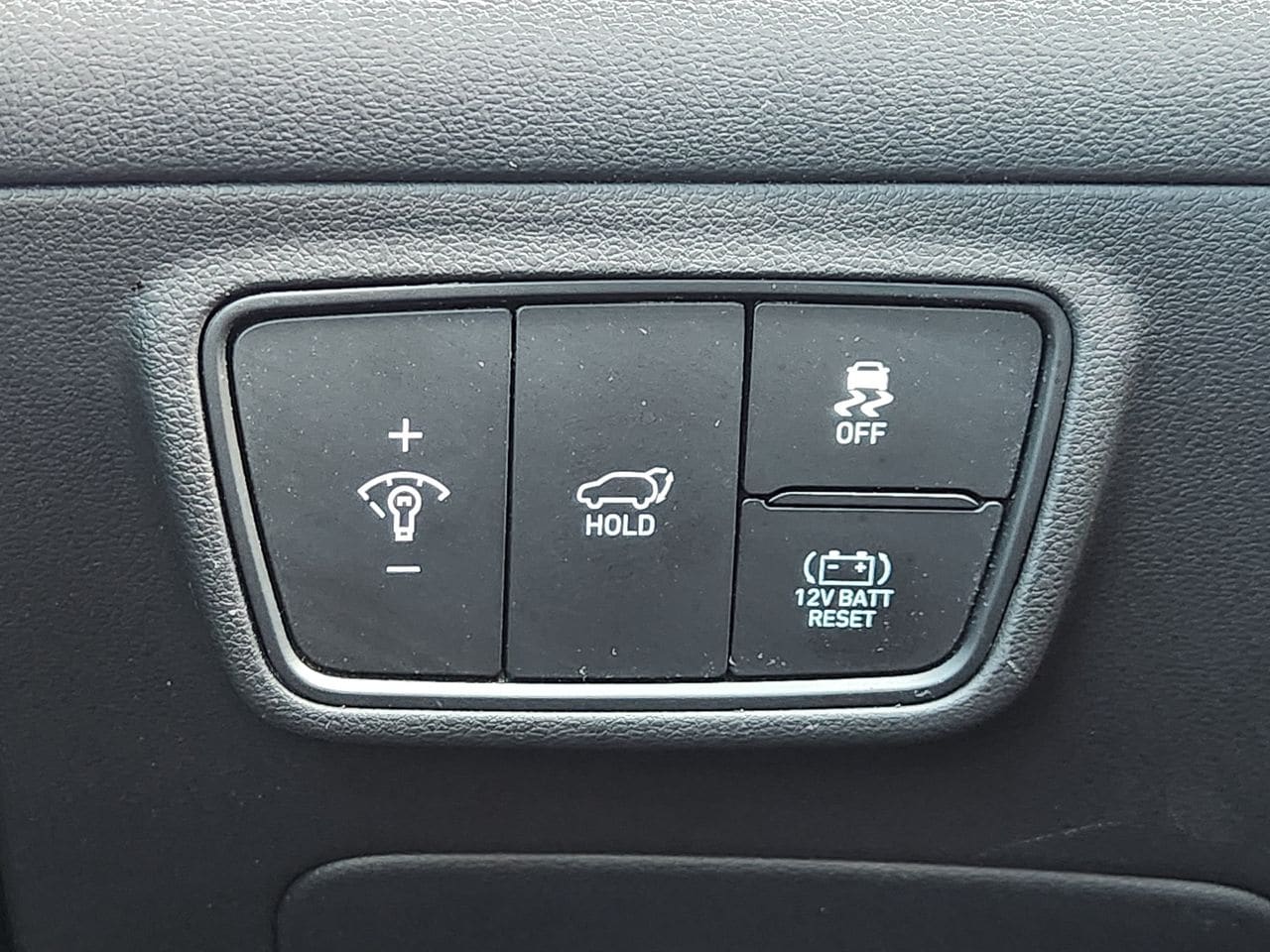 Used 2022 Phantom Black Hyundai SEL Convenience image 18