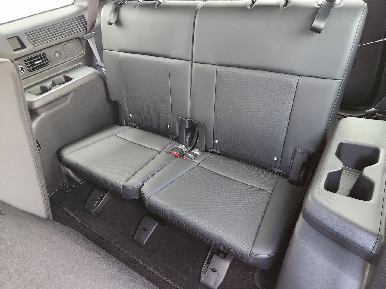 New 2026 W6H White Hyundai SEL image 29