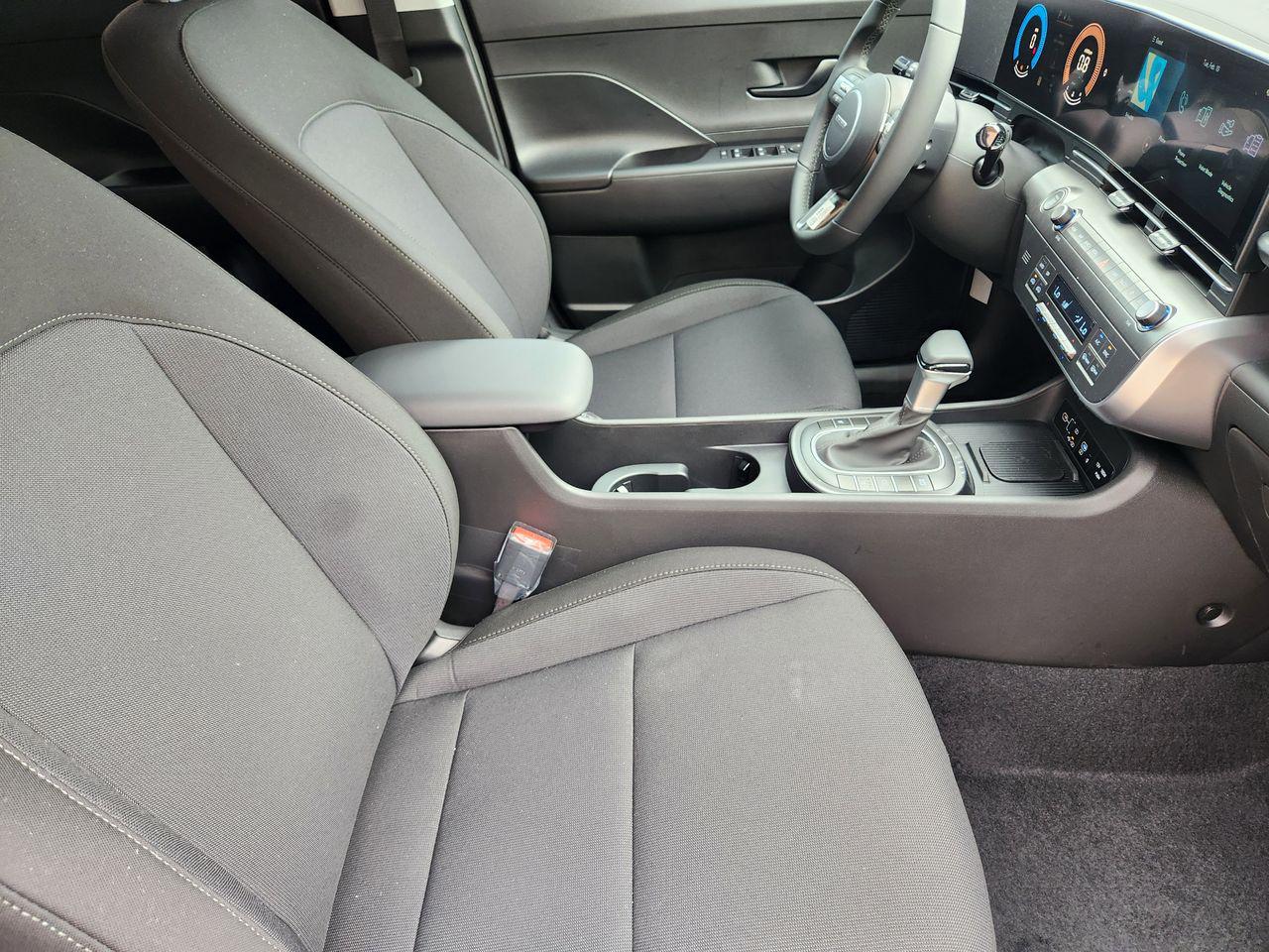 New 2026 R2P Red Hyundai SEL Sport FWD image 11