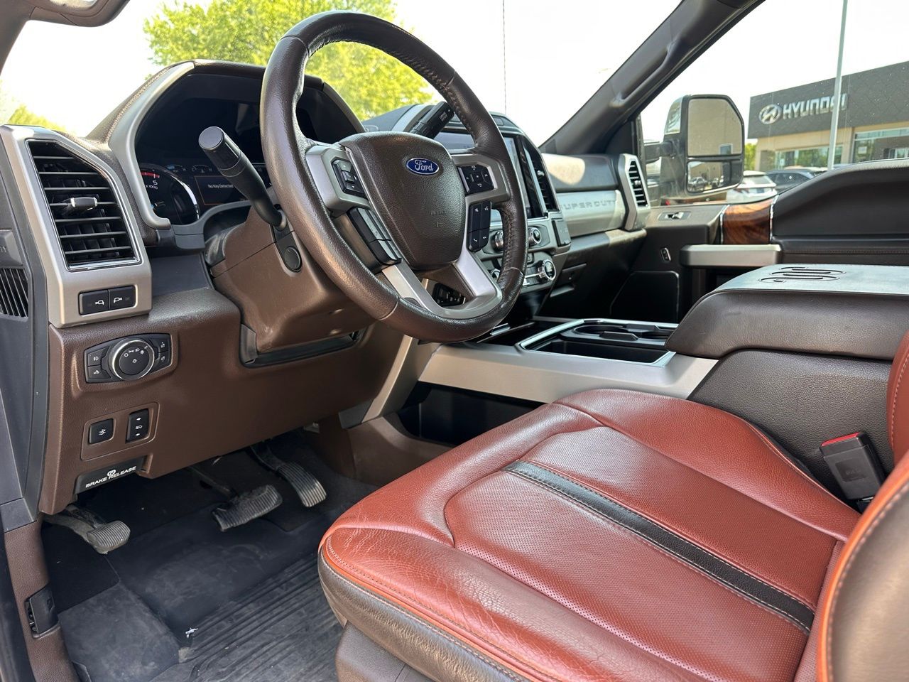 Used 2022 Oxford White Ford King Ranch image 22