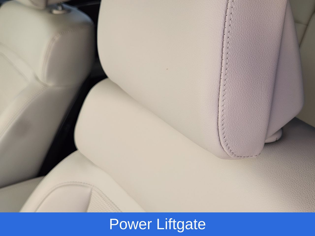 2025 Hyundai Santa Fe Limited - Photo 12