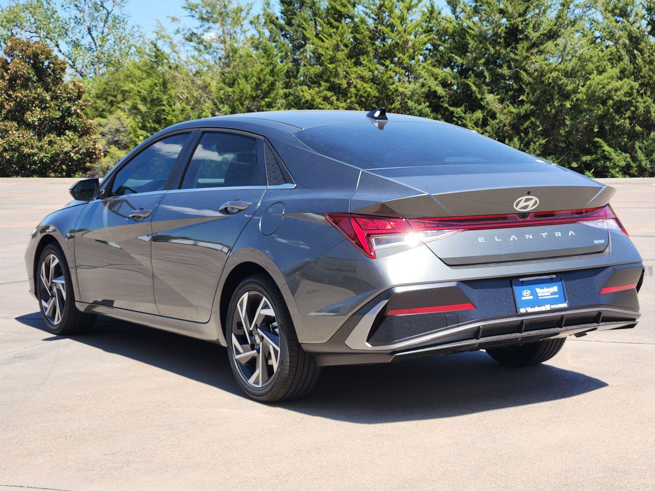 New 2026 Amazon Gray Hyundai Limited image 3