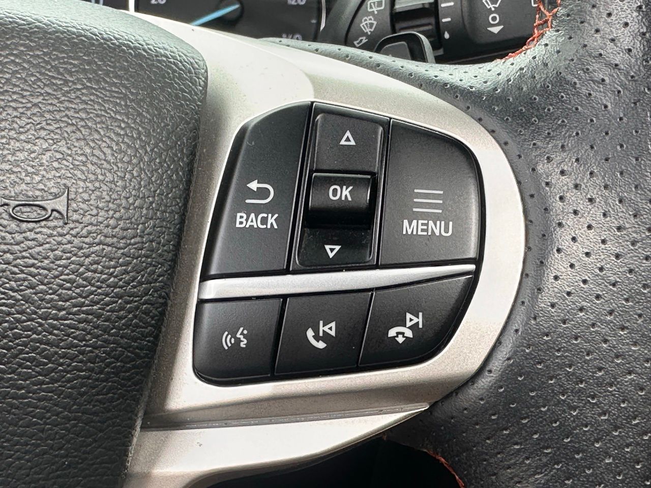 Used 2022 Star White Tri-Coat Ford Timberline image 32