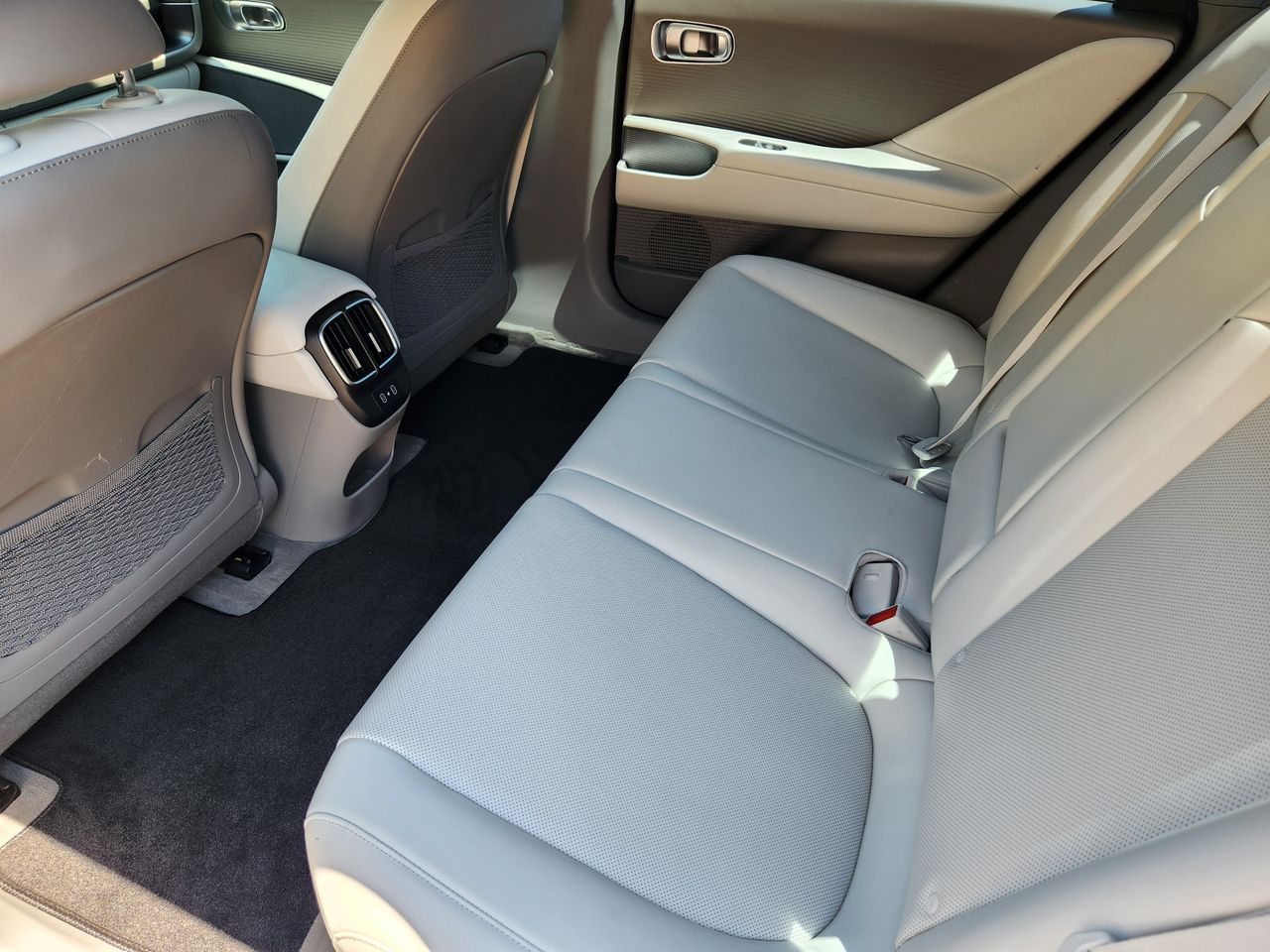 Used 2023 Digital Green Hyundai Limited image 29