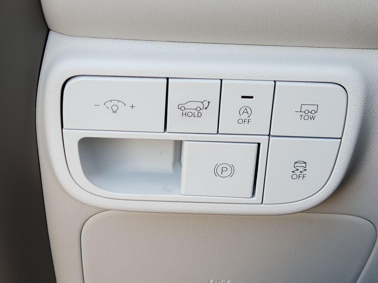 New 2027 Creamy White Pearl Hyundai SEL FWD image 19