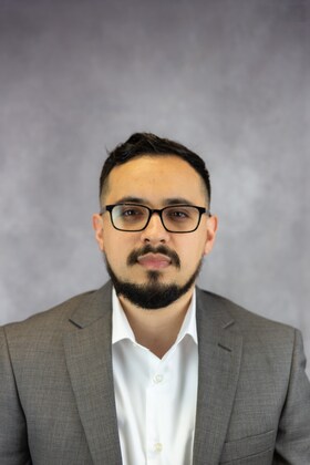 Staff member Luis Lopez from ID_3377b5c43616