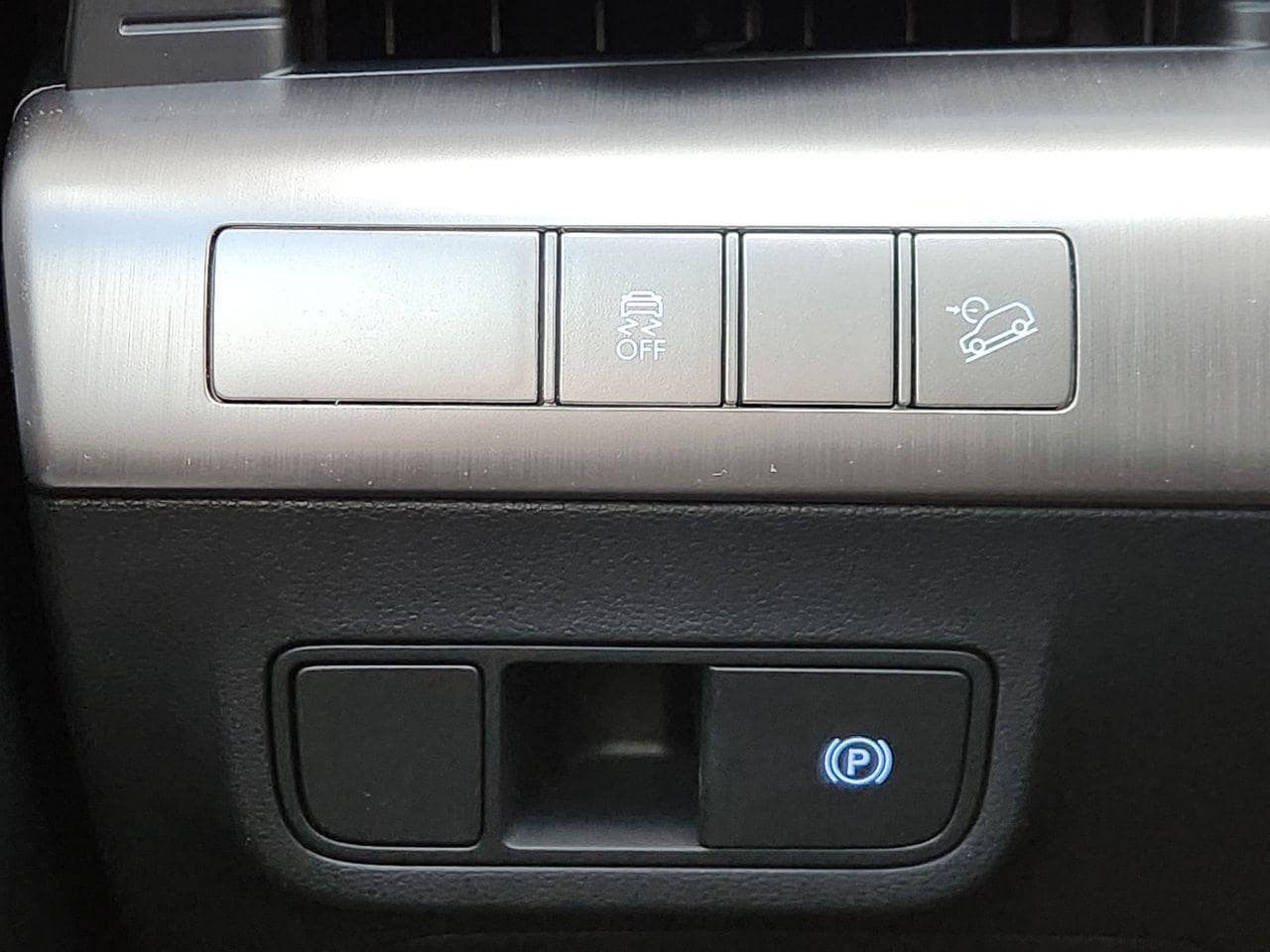 New 2026 R2P Red Hyundai SEL Sport FWD image 20