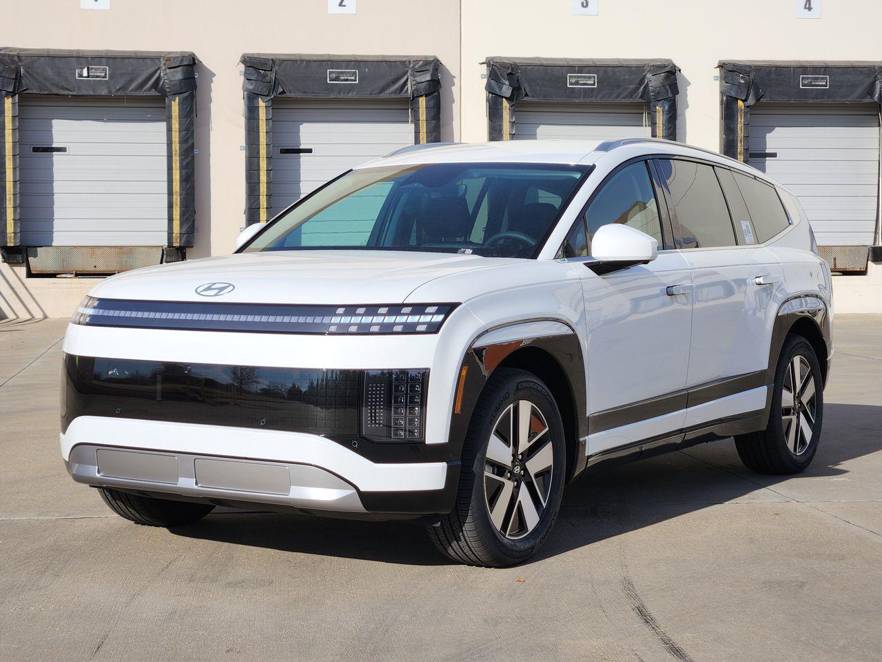 New 2026 SWP White Hyundai SEL image 2