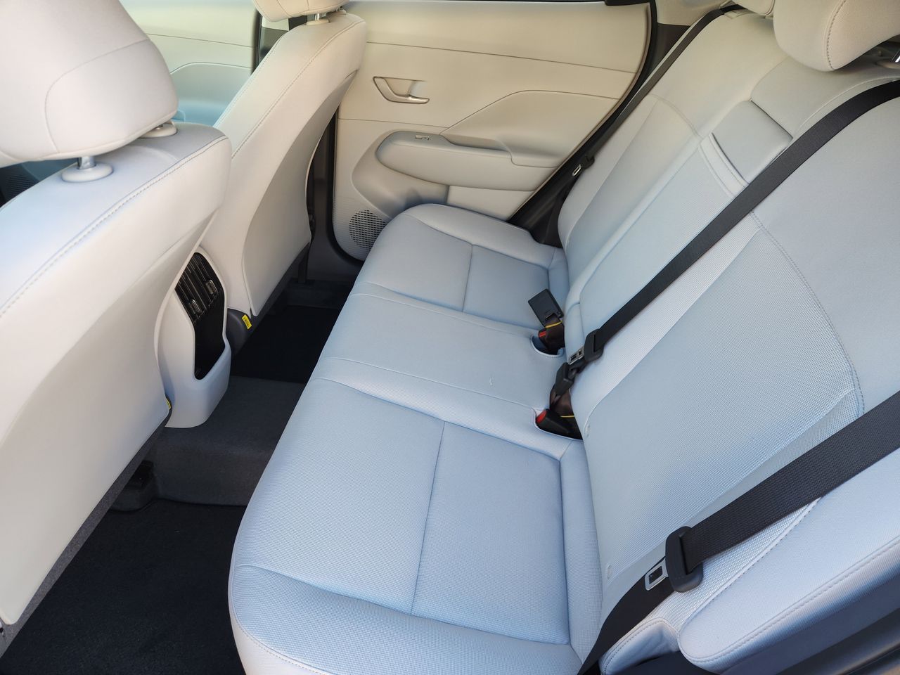 New 2026 R2P Red Hyundai SEL Sport FWD image 28