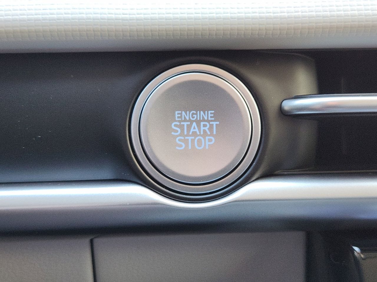 New 2026 S3B Black Hyundai SEL FWD image 16