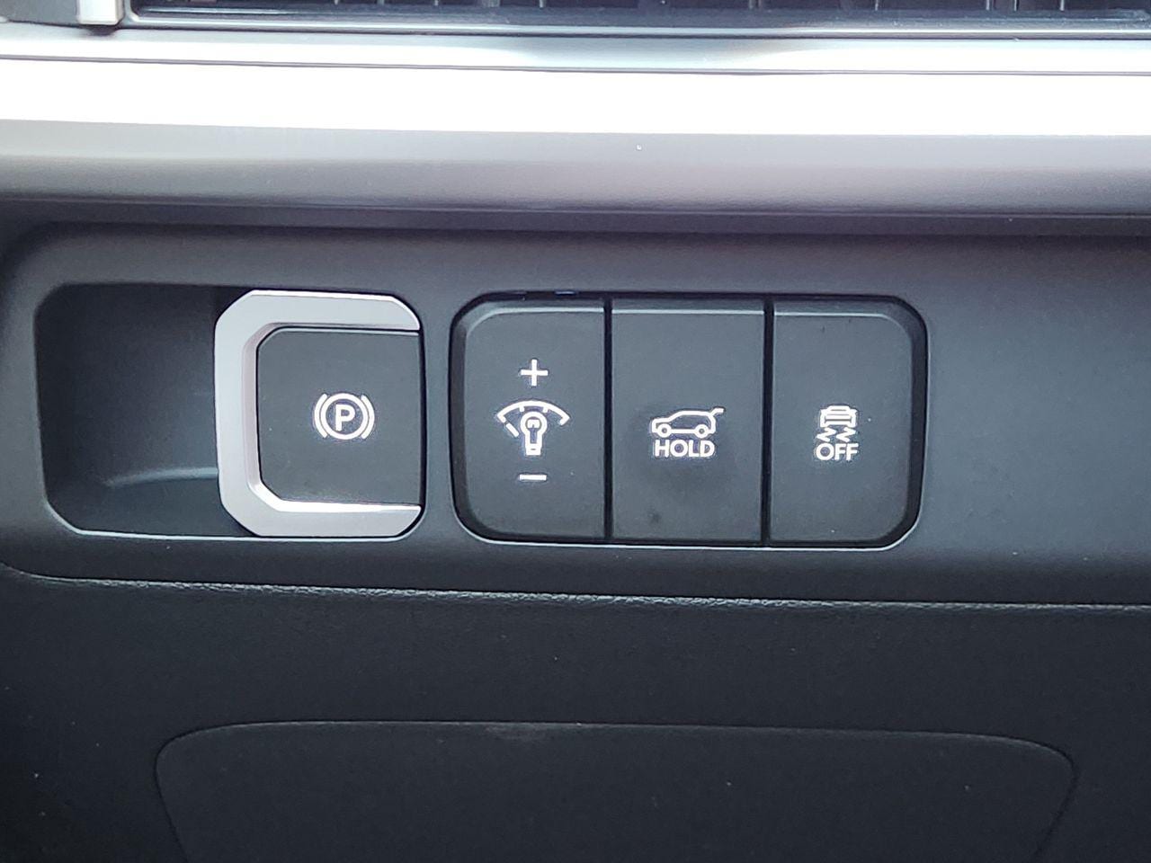 New 2027 Serenity White Hyundai SEL FWD image 20