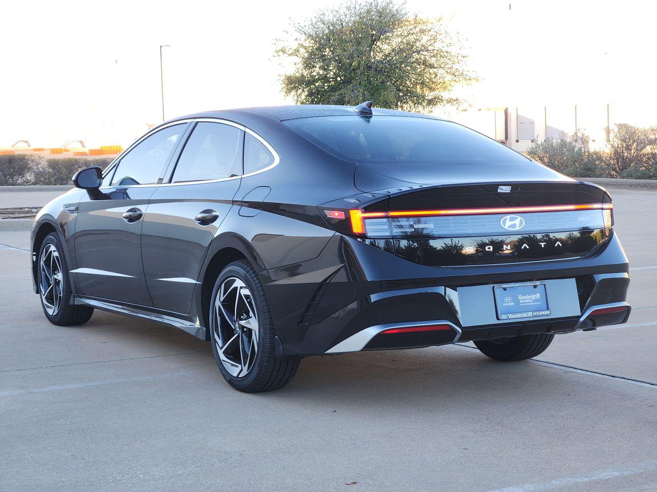 New 2026 A2B Black Hyundai SEL Sport image 3