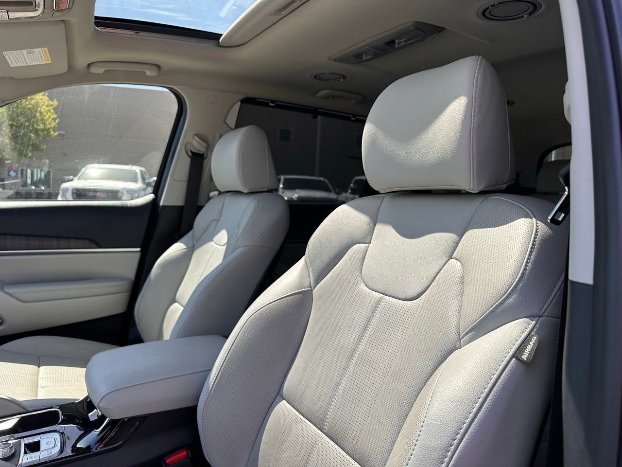 Used 2024 Ebony Black Kia EX image 24