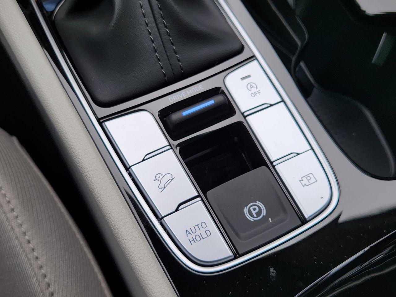 New 2026 Phantom Black Hyundai SEL FWD image 19