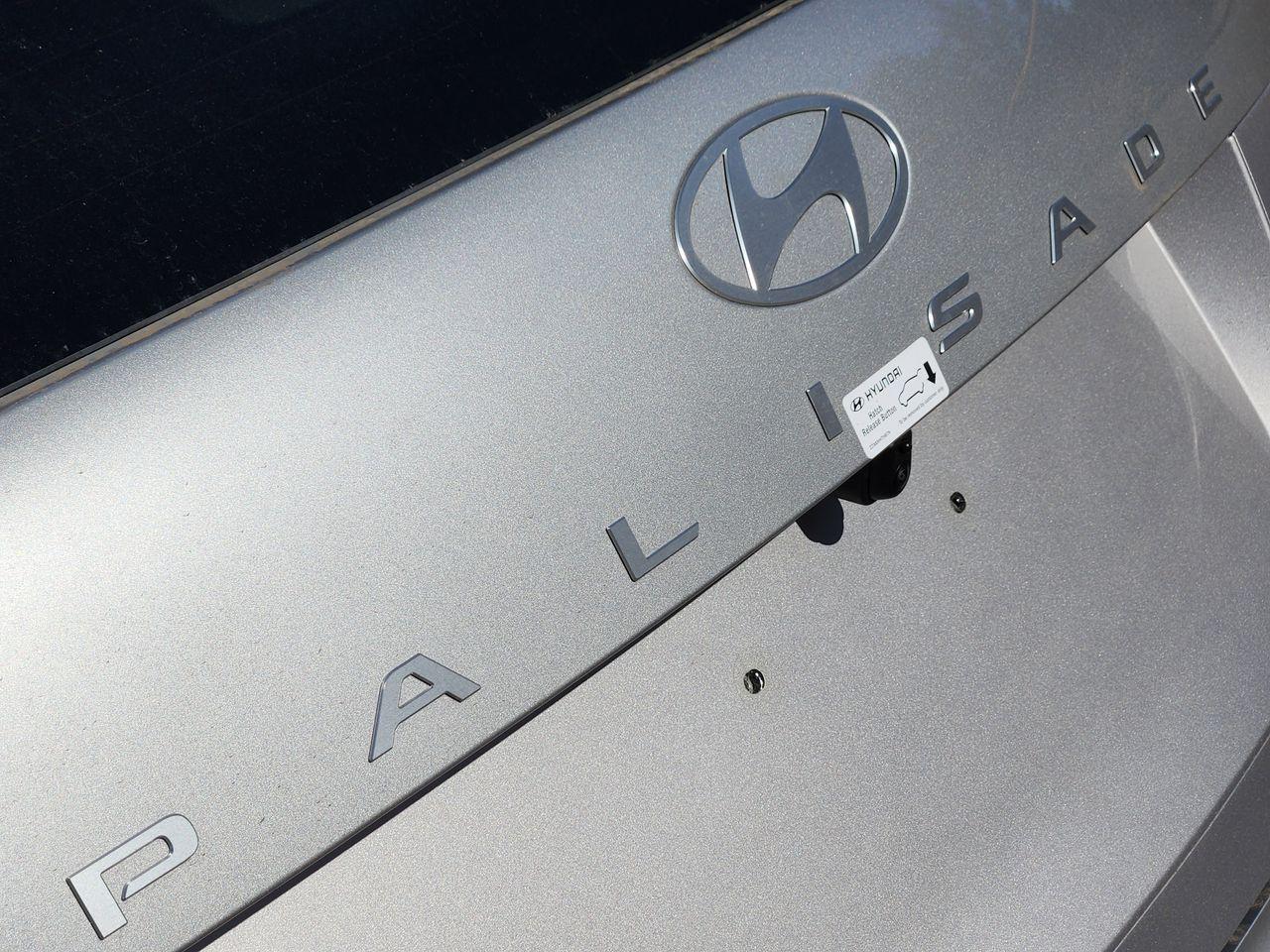 New 2026 T2X Silver Hyundai Calligraphy FWD image 8