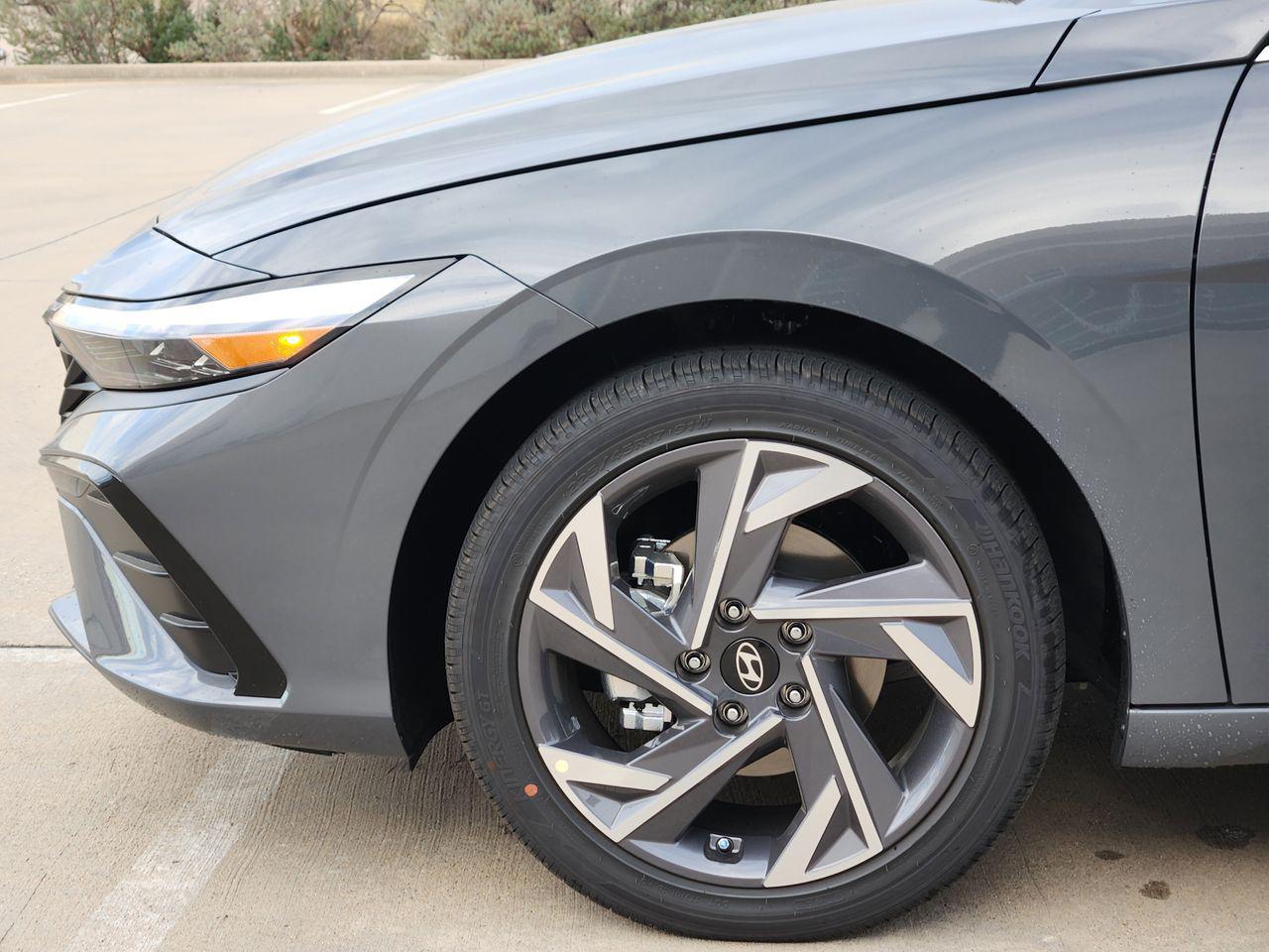 New 2026 PE2 Gray Hyundai Limited image 5