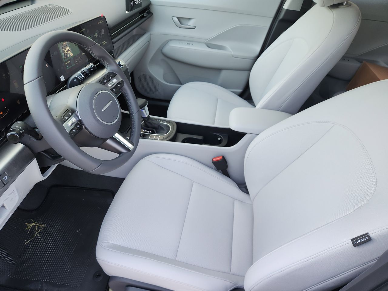 New 2026 C5G Gray Hyundai SEL Sport FWD image 9