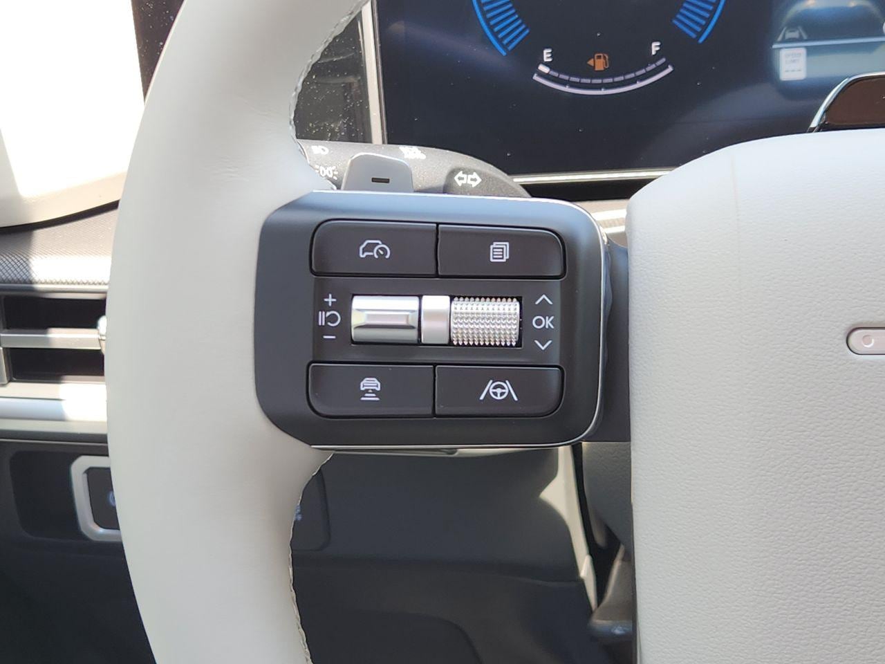 New 2027 Ecotronic Gray Hyundai SEL FWD image 26