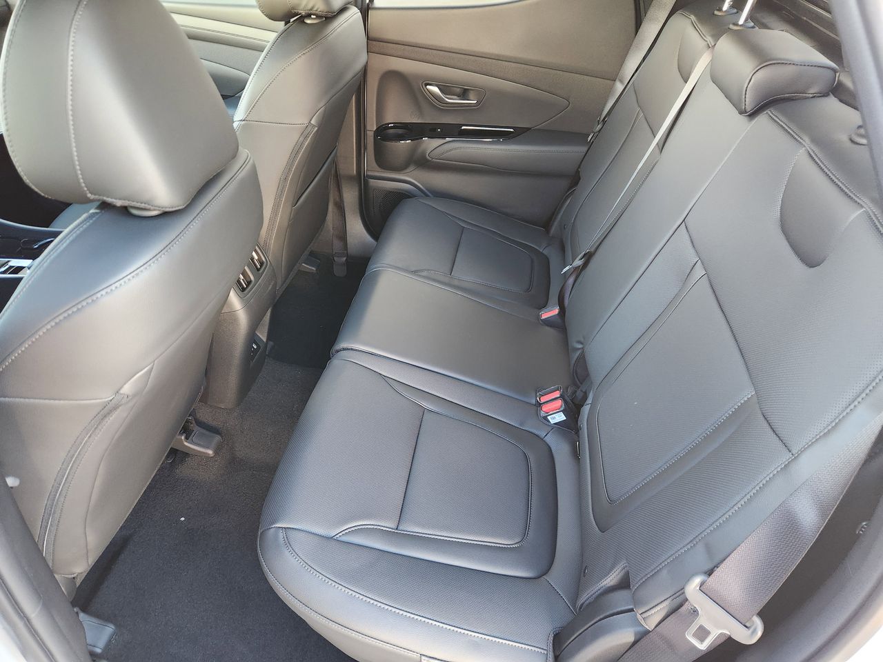 New 2026 SAW White Hyundai XRT image 29