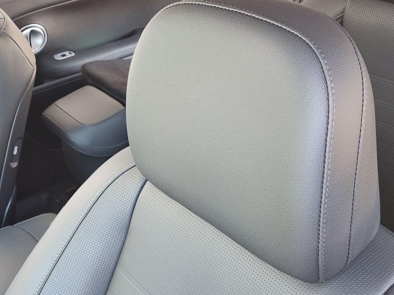 New 2027 Creamy White Pearl Hyundai Limited 7P image 12