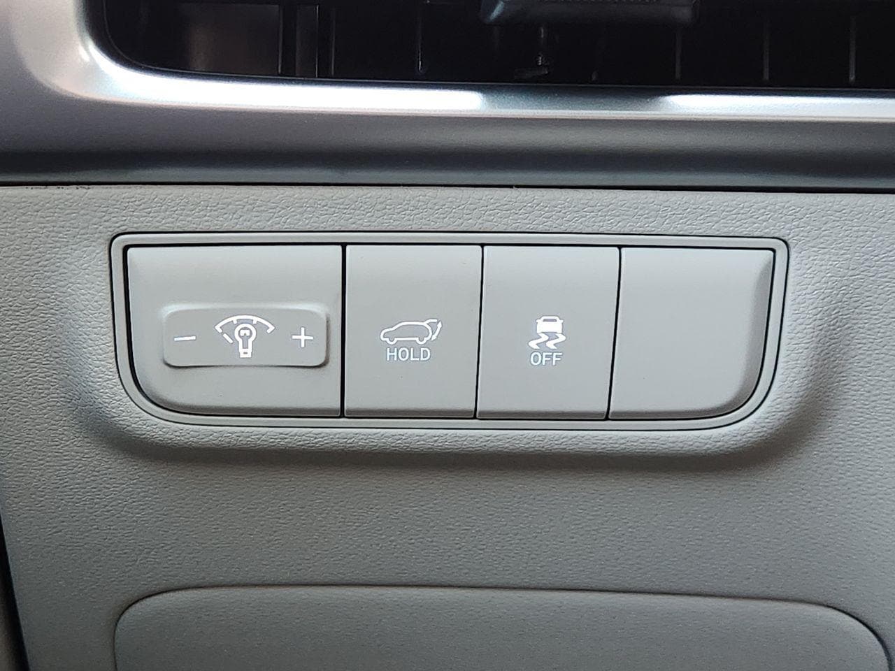 New 2026 Serenity White Pearl Hyundai SEL Plus FWD image 20