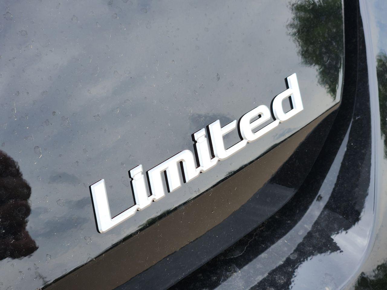 New 2026 Abyss Black Hyundai Limited image 9