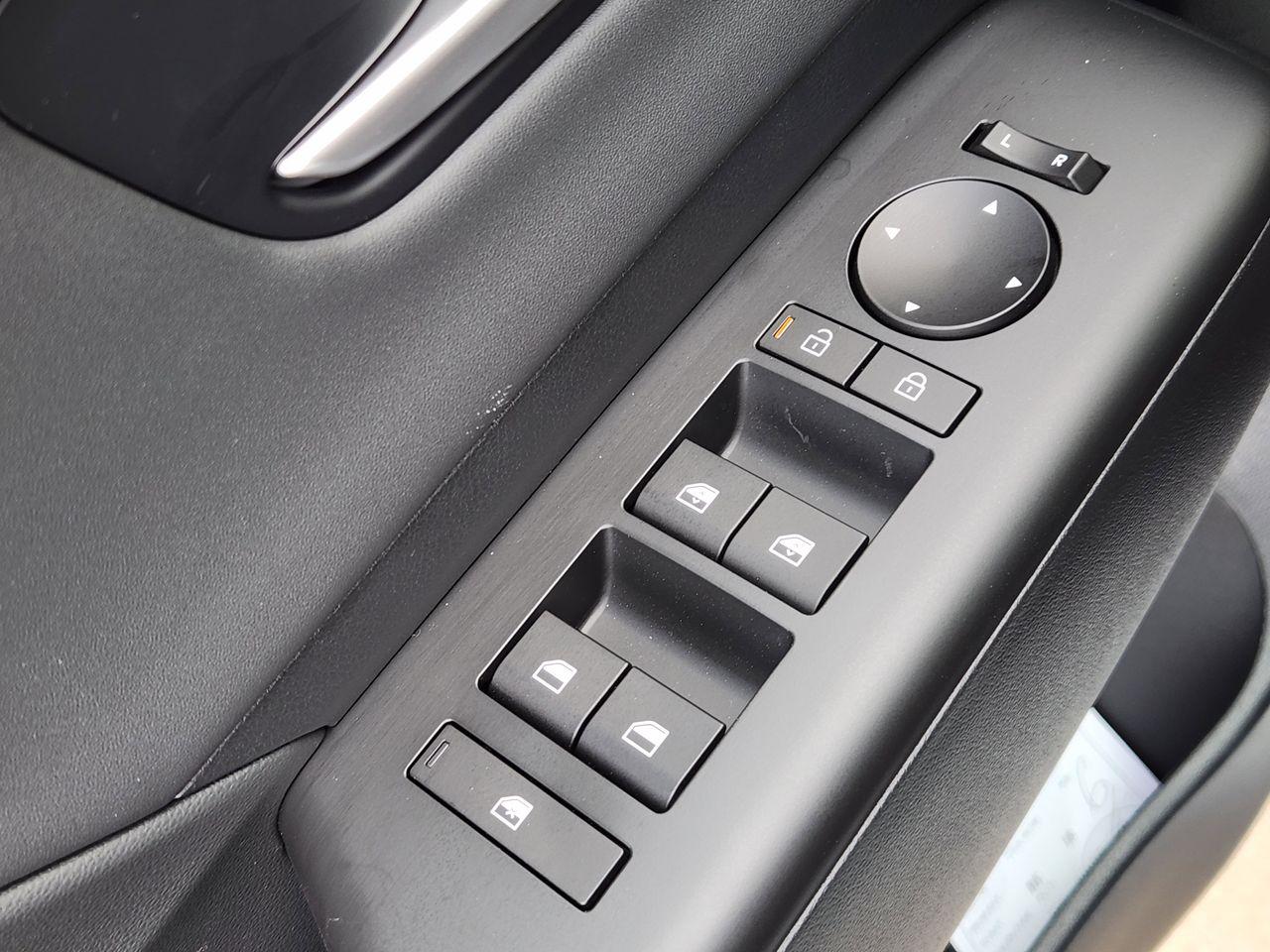 New 2026 SAW White Hyundai Limited FWD image 22