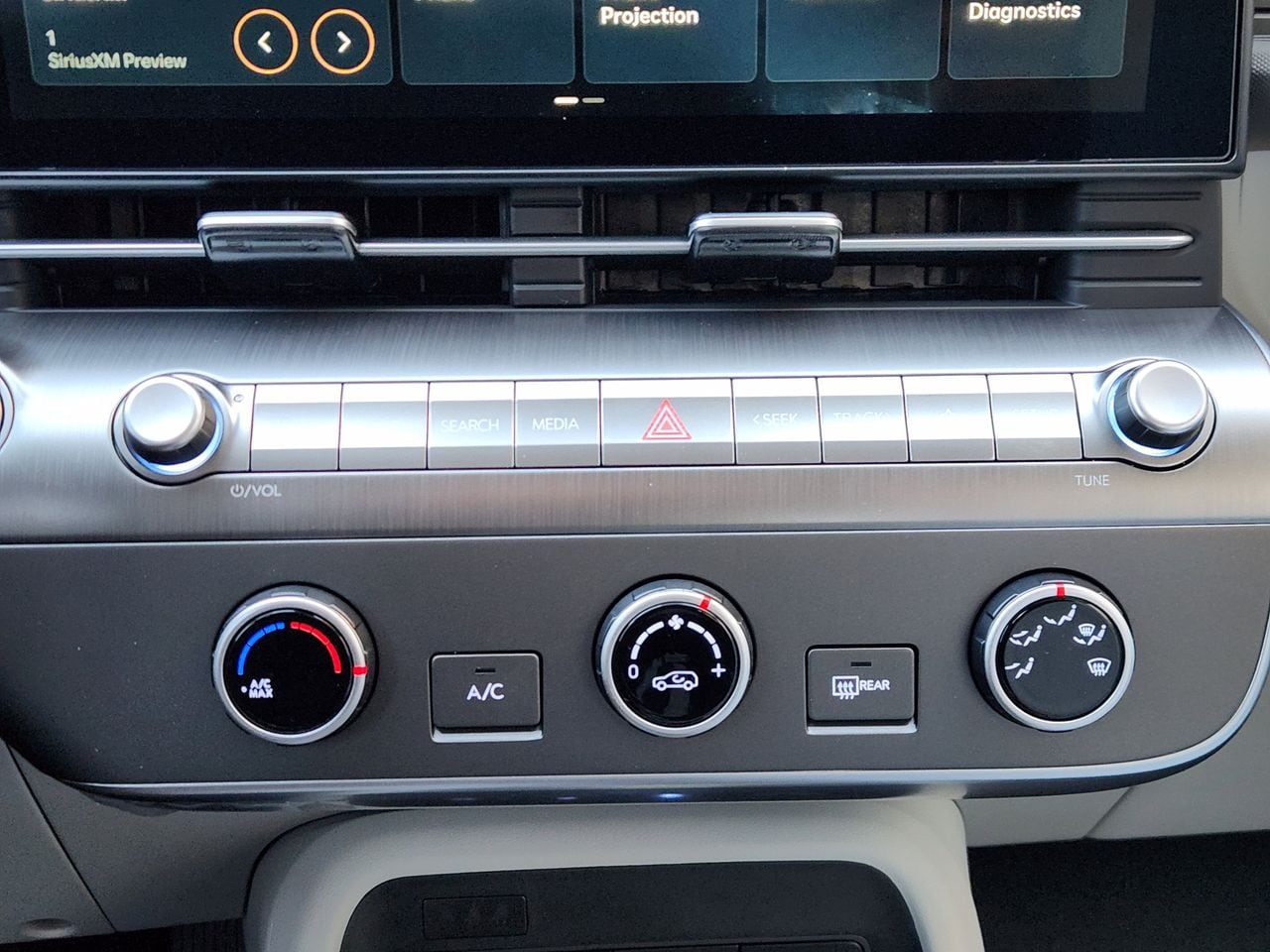 New 2026 C5G Gray Hyundai SE FWD image 15