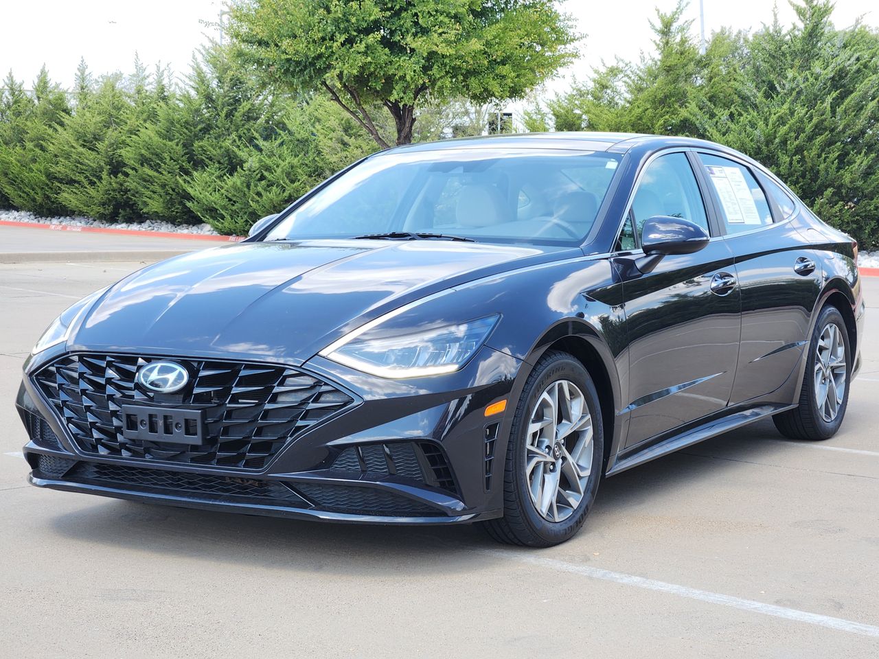 Used 2023 Carbon Blue Hyundai SEL image 2