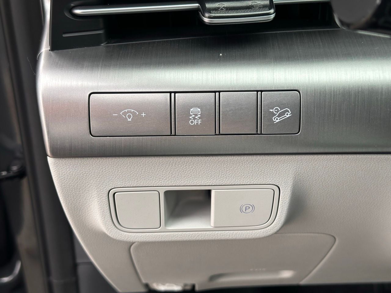 Used 2026 Ecotronic Gray Pearl Hyundai SEL Sport image 21