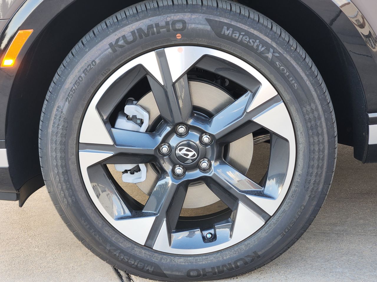 New 2026 CRP Brown Hyundai Limited FWD image 7