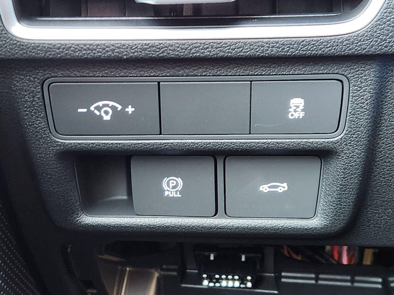 New 2026 W6H White Hyundai SEL Sport image 21