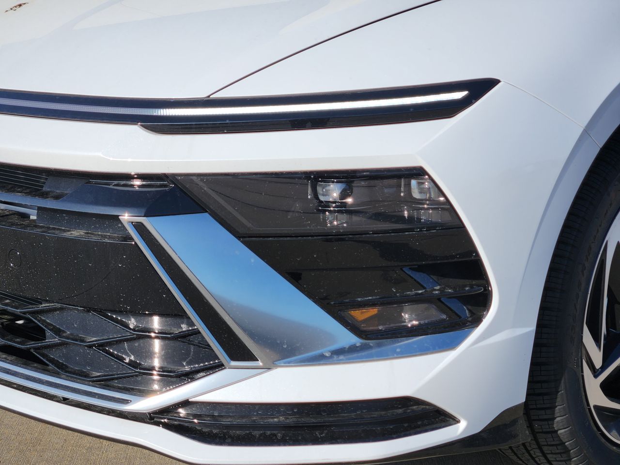 New 2026 W6H White Hyundai SEL Sport image 7