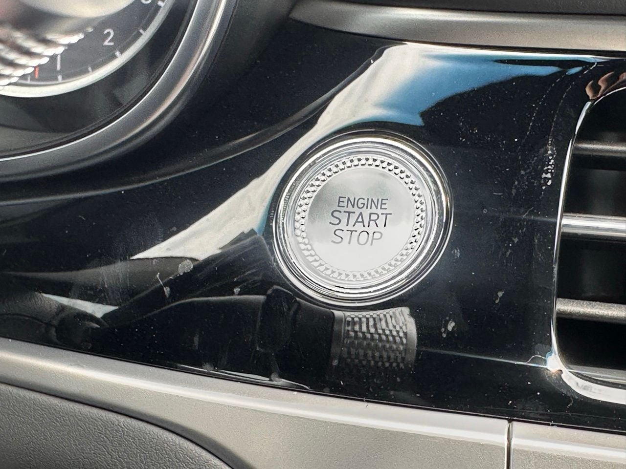 Used 2026 Savile Silver Genesis 3.3T Sport Prestige image 29