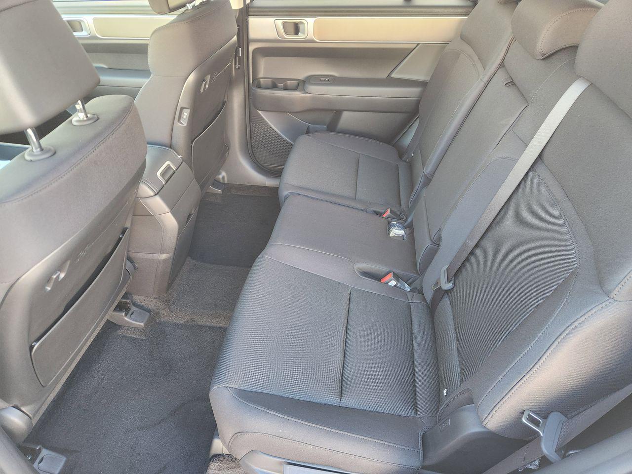 New 2026 W6H White Hyundai SE FWD image 28