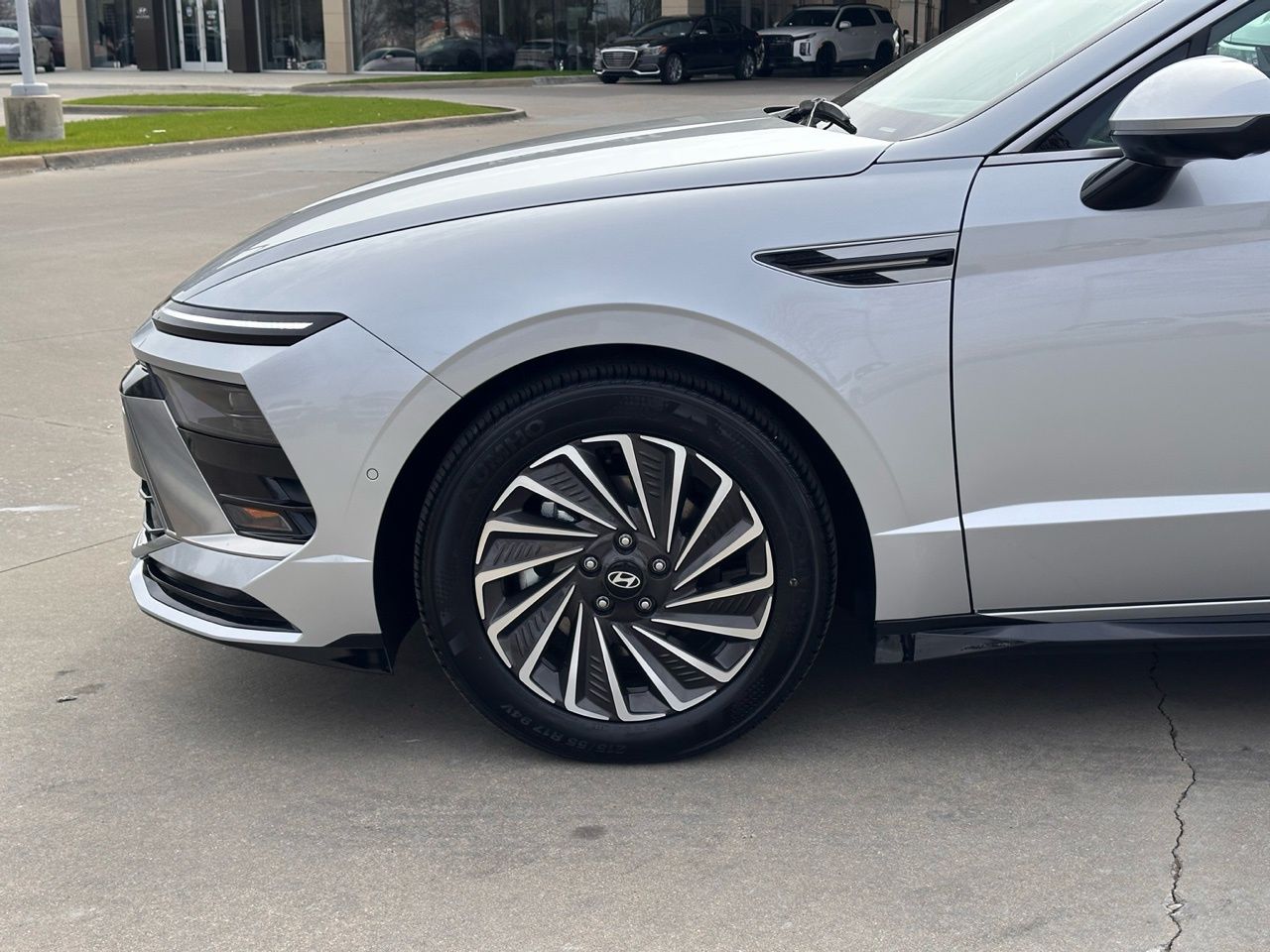 Certified Used 2026 Aero Silver Hyundai Limited image 16