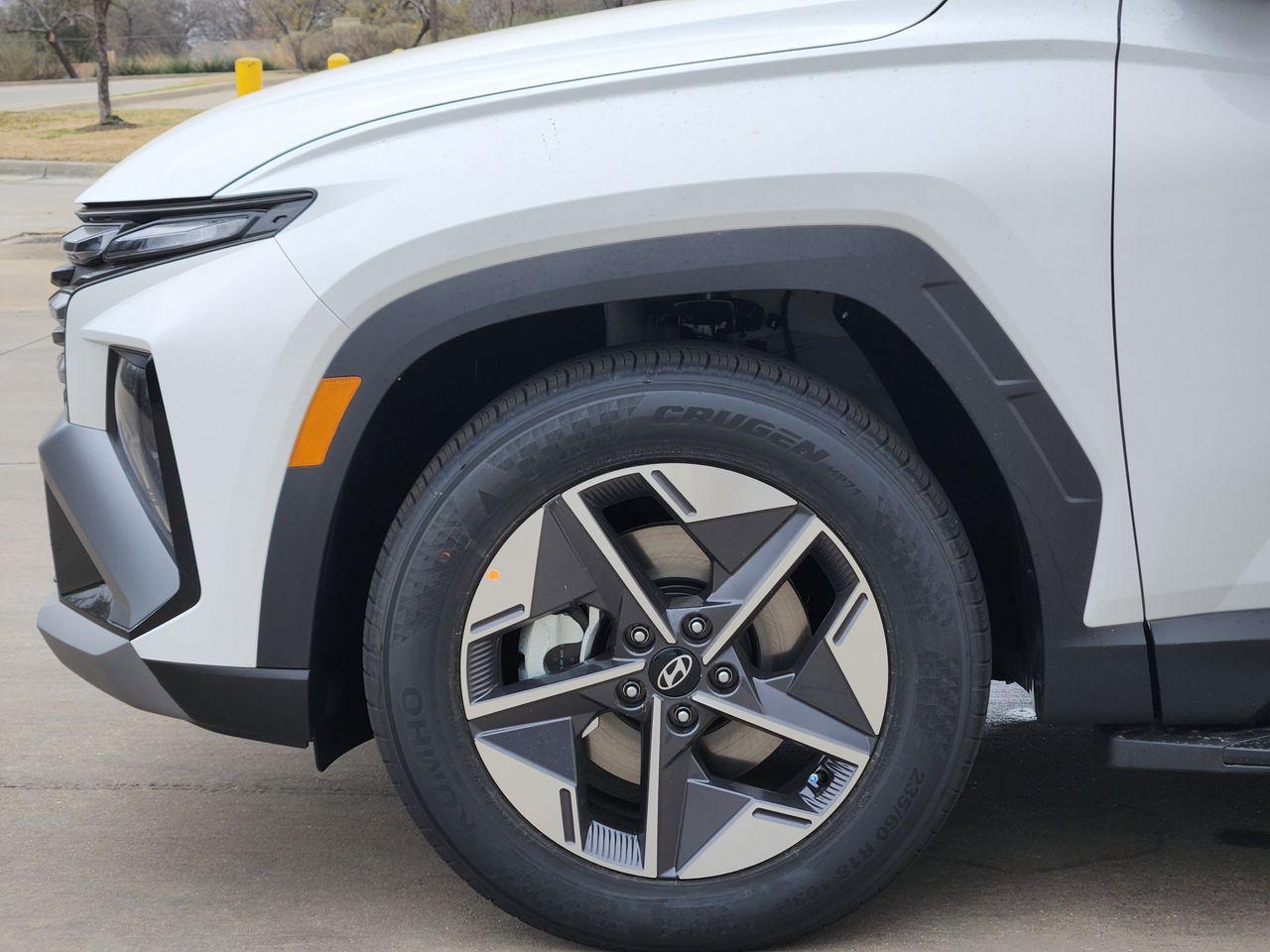 New 2026 W6H White Hyundai SEL FWD image 5