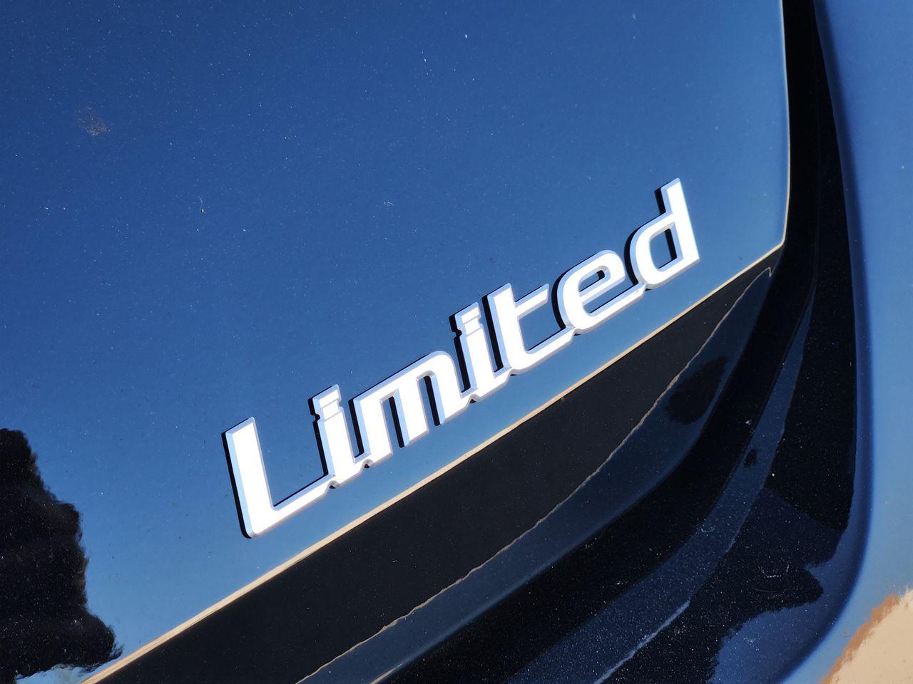 New 2026 Abyss Black Hyundai Limited image 9
