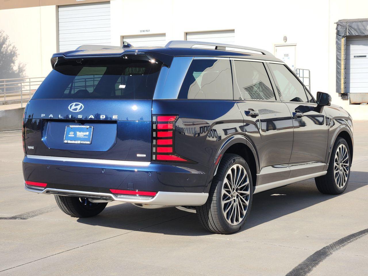 New 2027 Pacific Sapphire Pearl Hyundai Calligraphy image 4