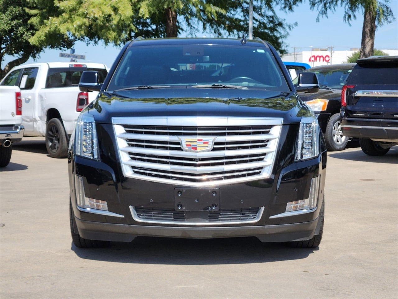 Used 2020 Cadillac Escalade ESV Platinum with VIN 1GYS4KKJ3LR264628 for sale in Arlington, TX