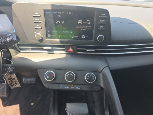 Used 2025 Abyss Black Hyundai SE image 14